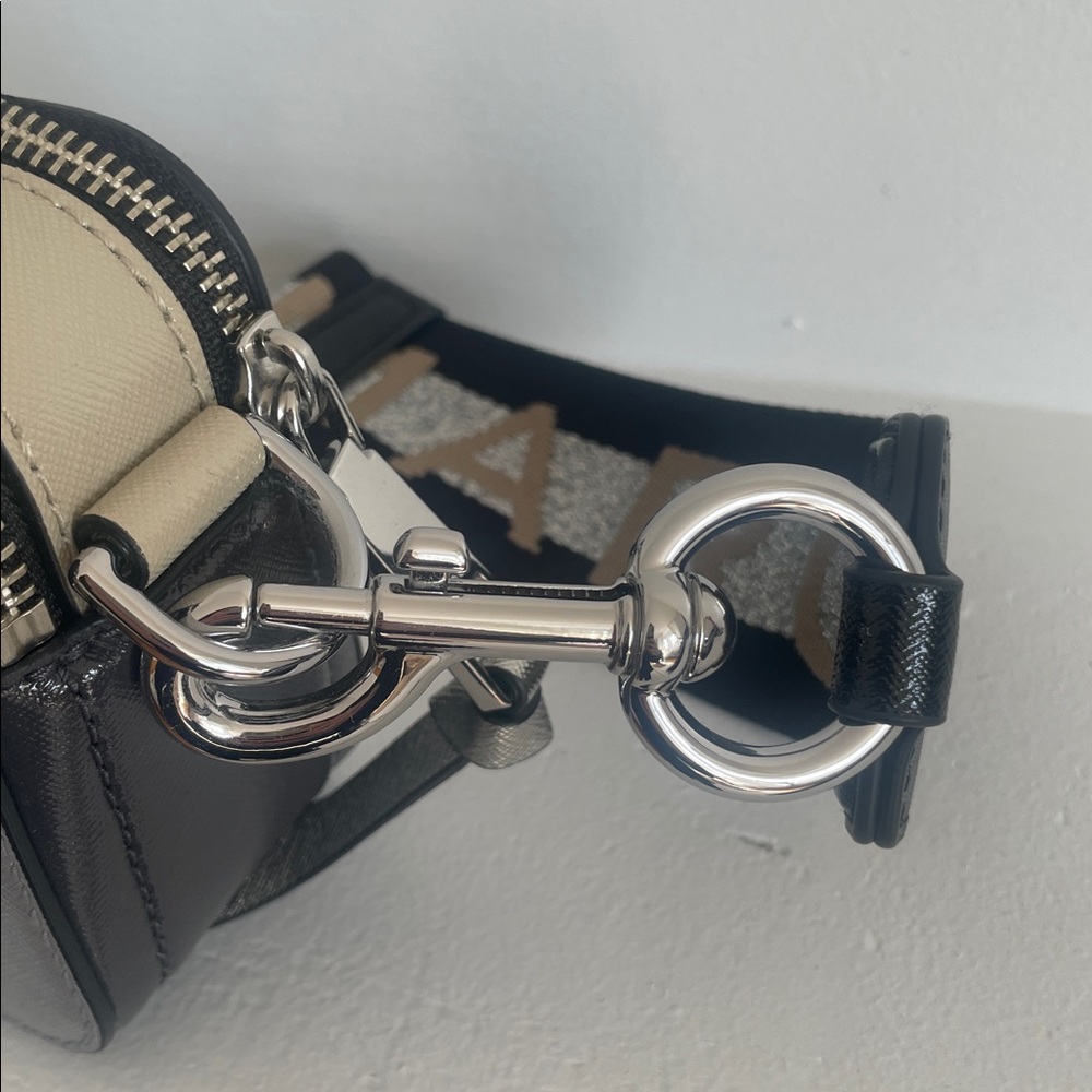 Marc Jacobs The Snapshot - Wolf Grey Multi - Picture 16 of 16